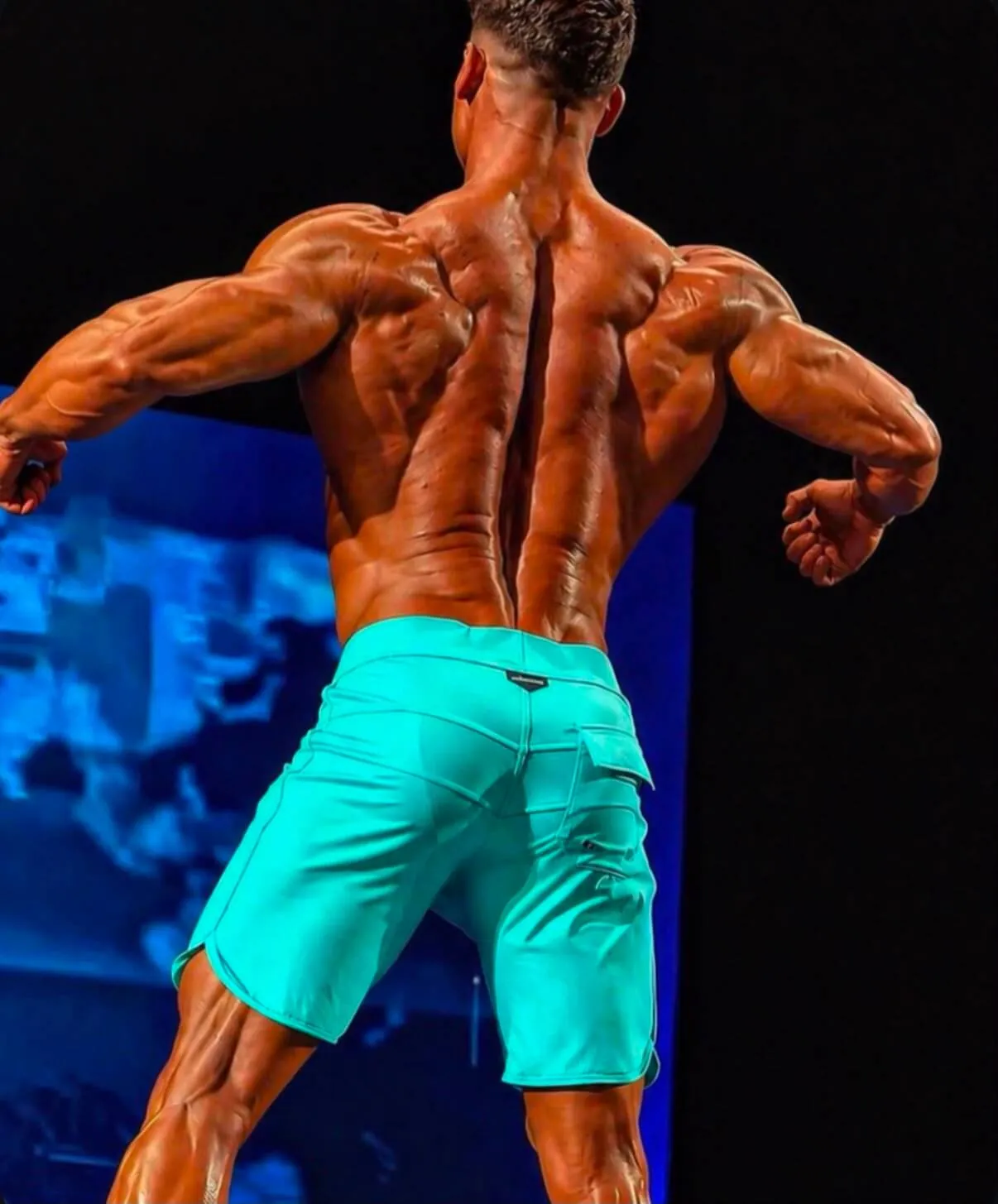 PCA World - pozitie spate biceps